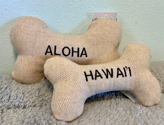 Tweed Dog Toy | Large / Black Lettering on Cream Tweed Toy | ALOHA - HAWAI'I - HILO