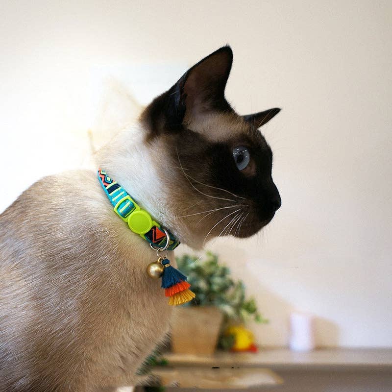 Mokka - Adjustable Cat Collar with Bell: Purple