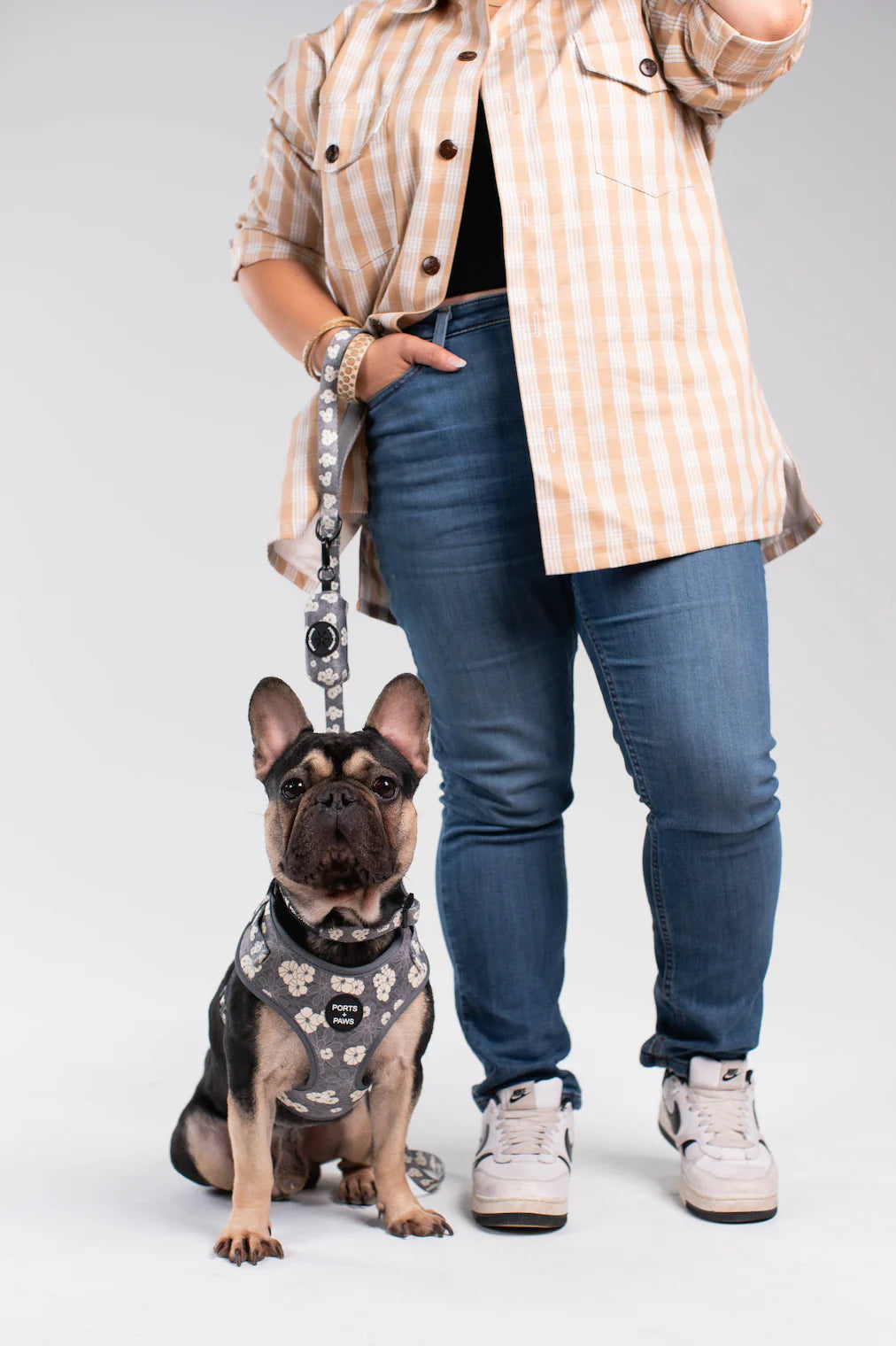 PORTS + PAWS  LEASH - KAHOʻOLAWE HINAHINA