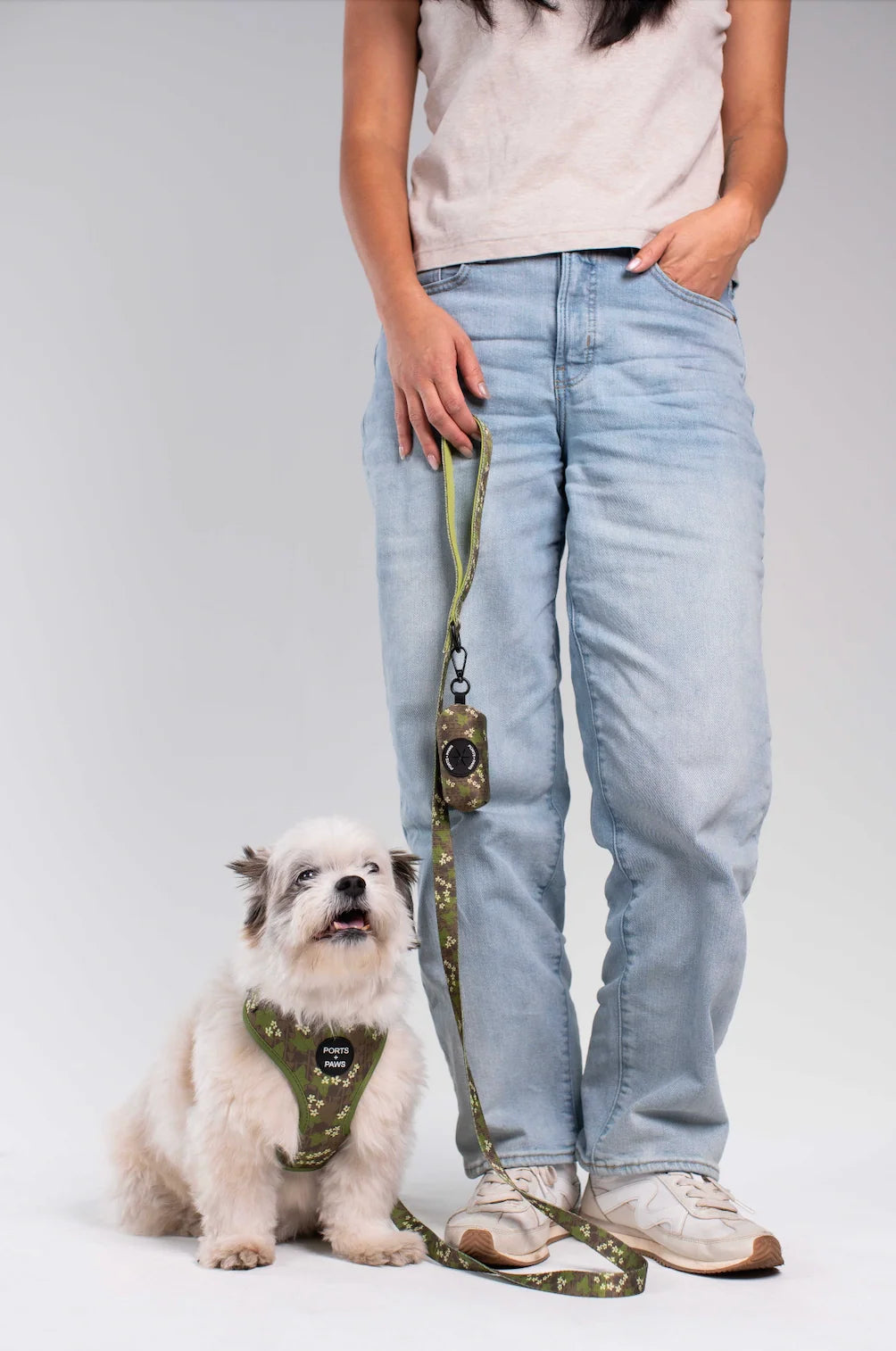 PORTS + PAWS  LEASH - MOLOKAʻI PUA KUKUI NUT