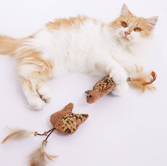 Moo – Feather Plush Cat Toy: TURTLE