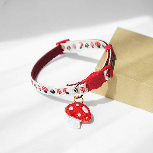 Mokka - Adjustable Cat Collar Mushroom Design: White